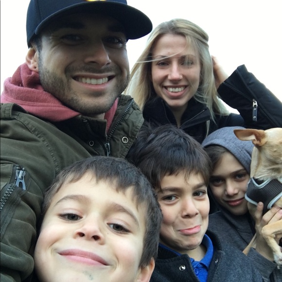 Meet your Posher, Luis - Picture 4 of 8